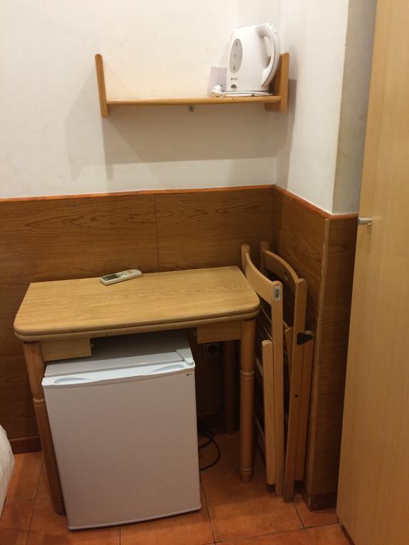 Estudios Pelayo Guest House บาร์เซโลนา ห้อง รูปภาพ