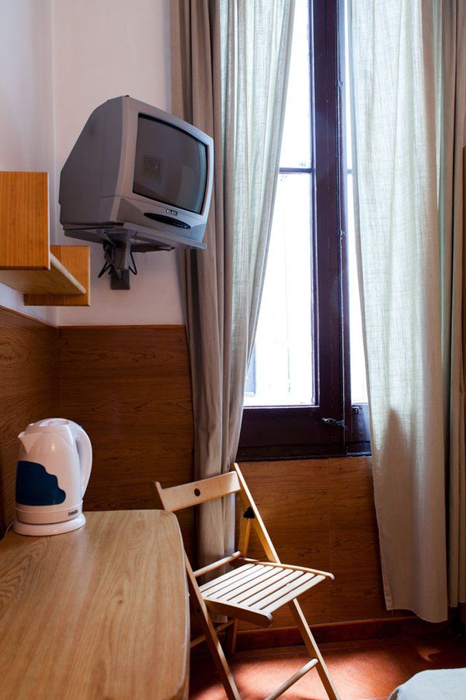 Estudios Pelayo Guest House บาร์เซโลนา ภายนอก รูปภาพ