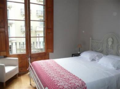 Estudios Pelayo Guest House บาร์เซโลนา ภายนอก รูปภาพ